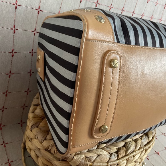 Henri Bendel Signature Stripe Barrel Bag Rare Chain Strap Handles Handbag Beauty - Picture 14 of 16